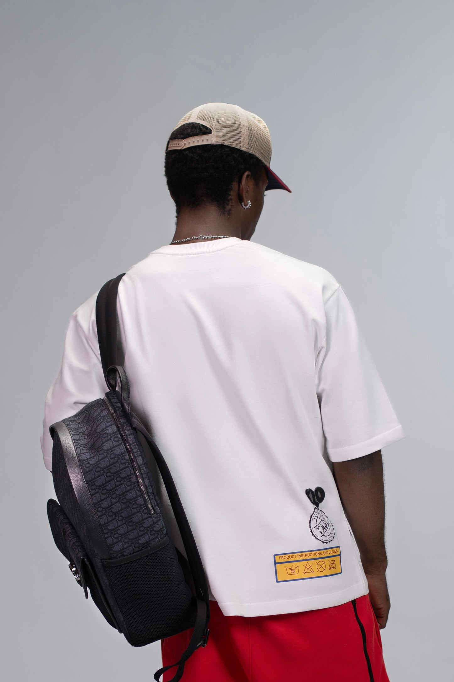 LABEL TEE - WHITE