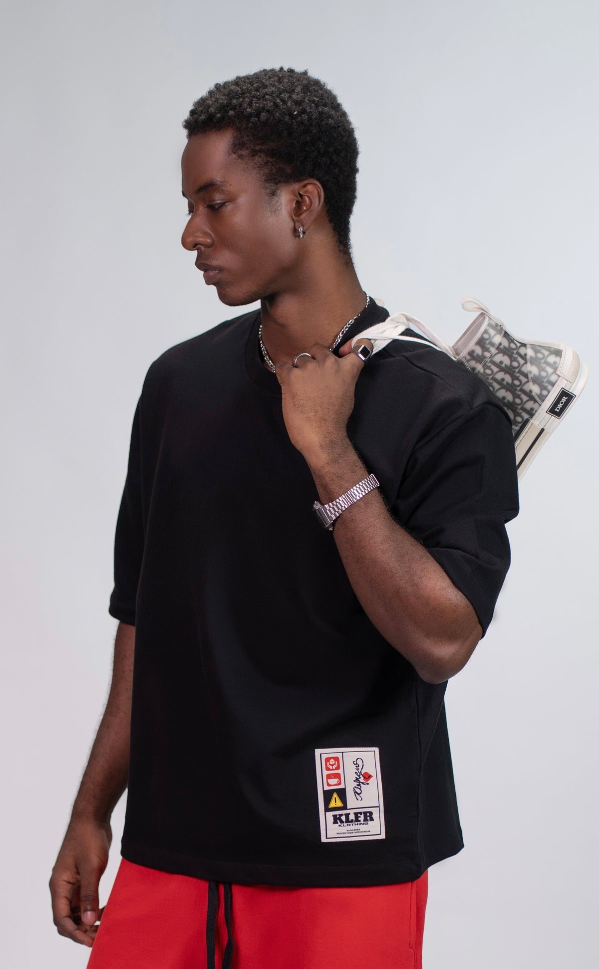 LABEL TEE - BLACK
