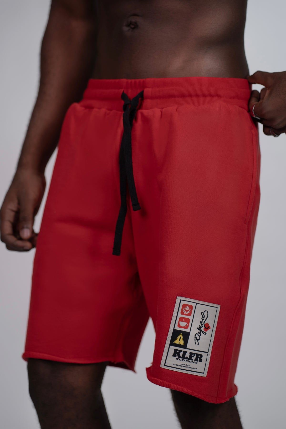 LABEL SHORTS - RED